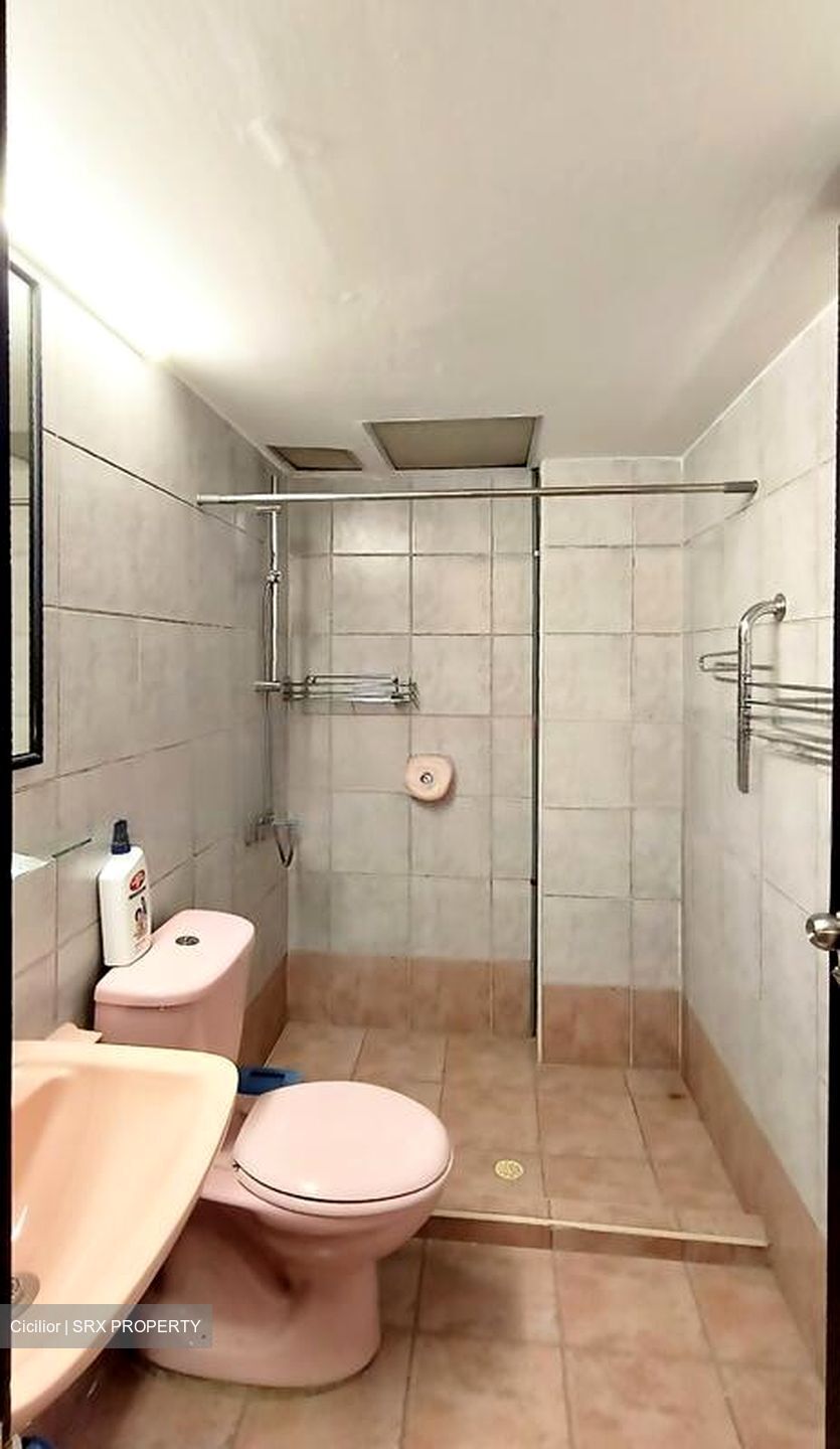 Liang Seah Court (D7), Office #466872511
